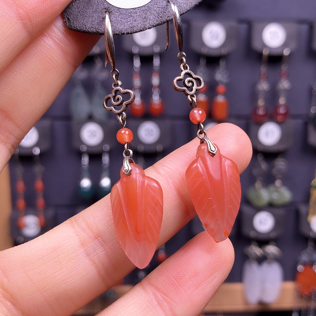 银S925镶嵌南红玛瑙耳饰