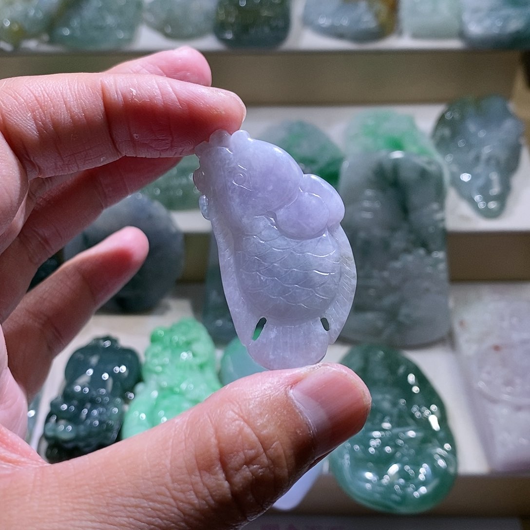 【闪购商品】翡翠颈饰未镶嵌鱼