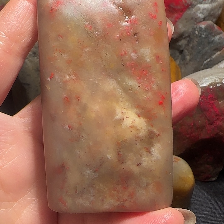 昌化石昌化鸡血石