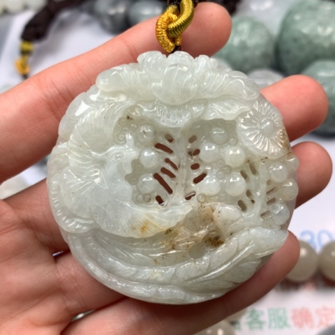 翡翠颈饰未镶嵌翡翠