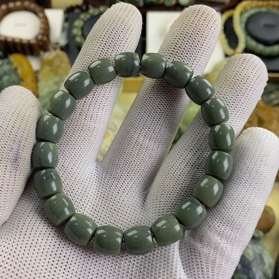 岫岩河磨玉（透闪石质玉）手串未镶嵌庄*万