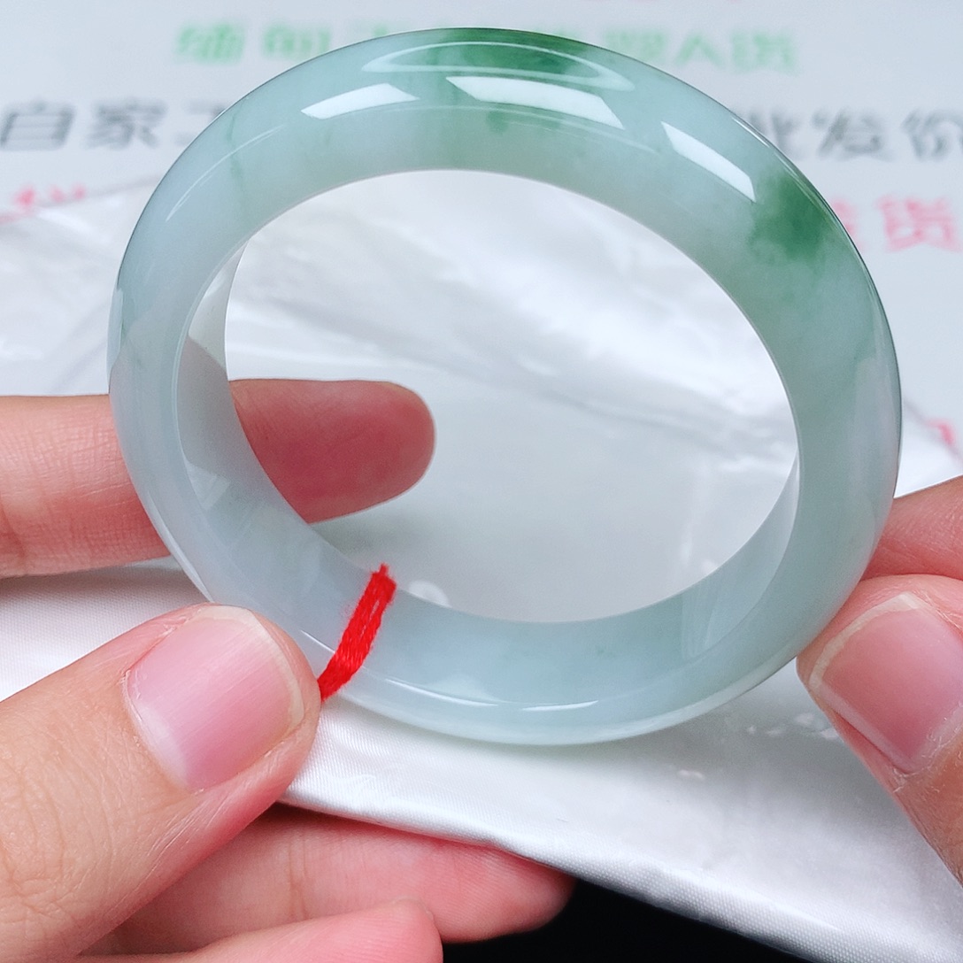 未镶嵌手镯翡翠天然翡翠手镯