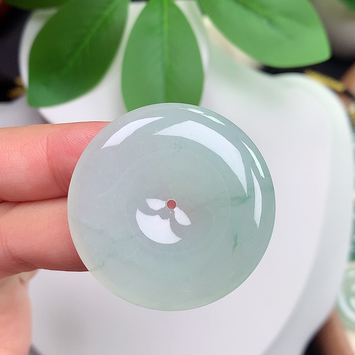 颈饰未镶嵌翡翠平安扣 35.6x5.8mm