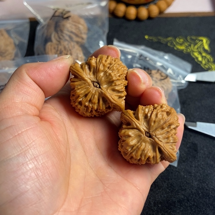 桃核吊坠南疆石808080