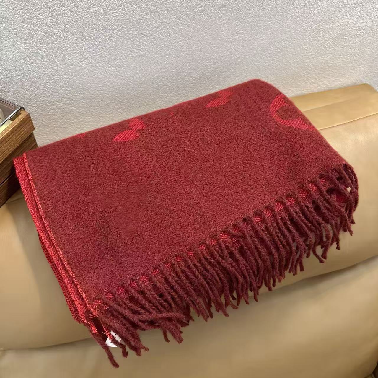 精品新款红色精致围巾XR-208