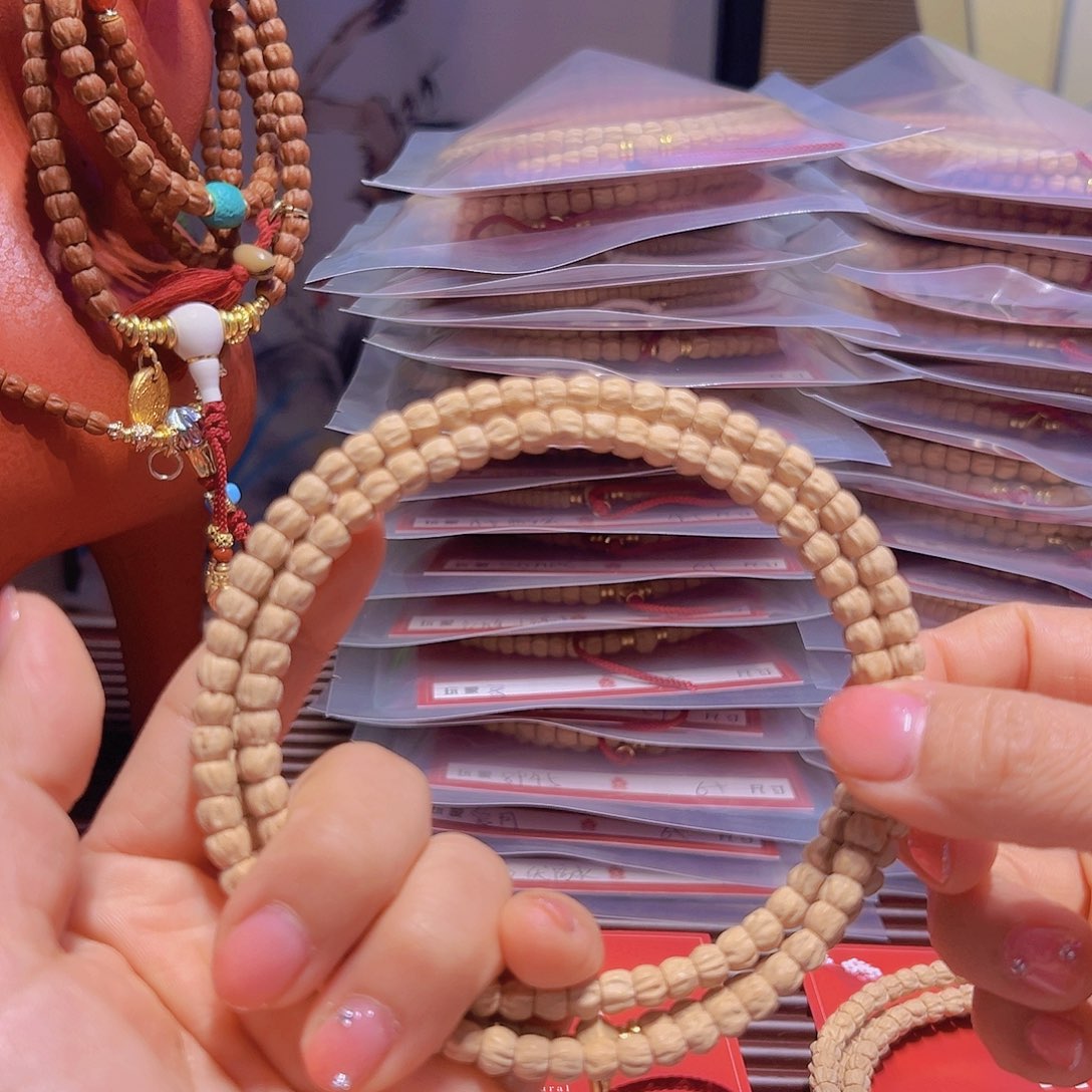 柏香籽/百香籽吊坠?**.