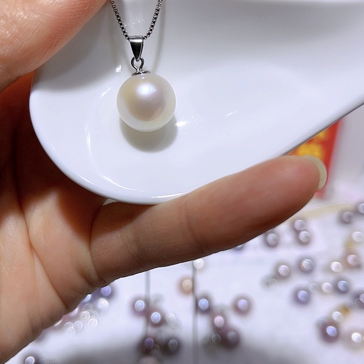 淡水珍珠白珠银色瓜子扣未镶嵌