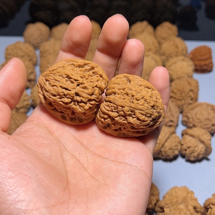 文玩核桃把件聿38南疆石 不保黄