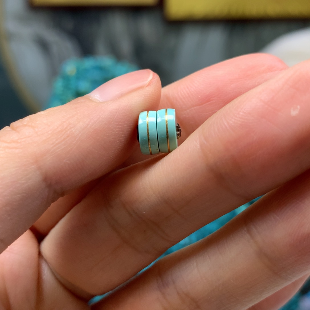 绿松石配饰未镶嵌