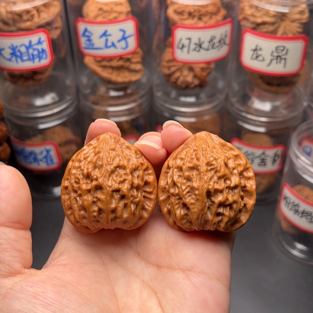 把件文玩核桃38金牛