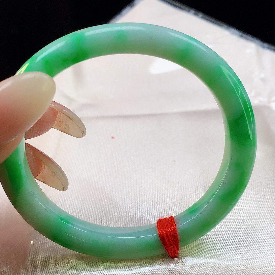 翡翠手镯未镶嵌天然翡翠1193