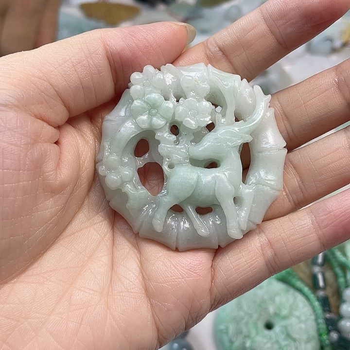 定制翡翠未镶嵌翡翠