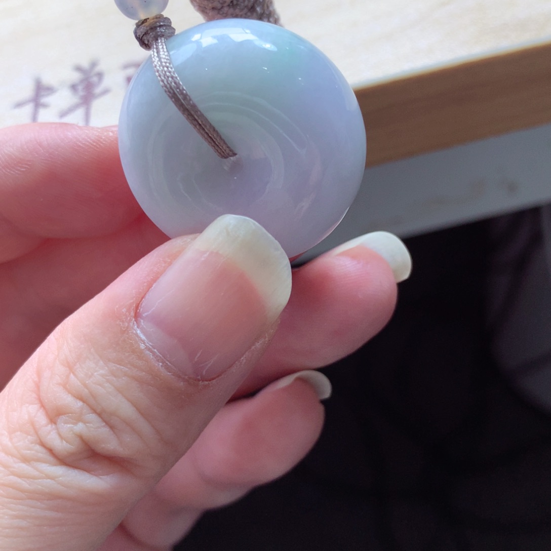 翡翠颈饰未镶嵌吊坠