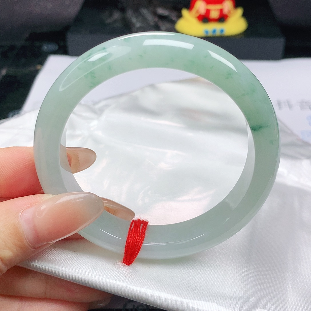 未镶嵌手镯翡翠正