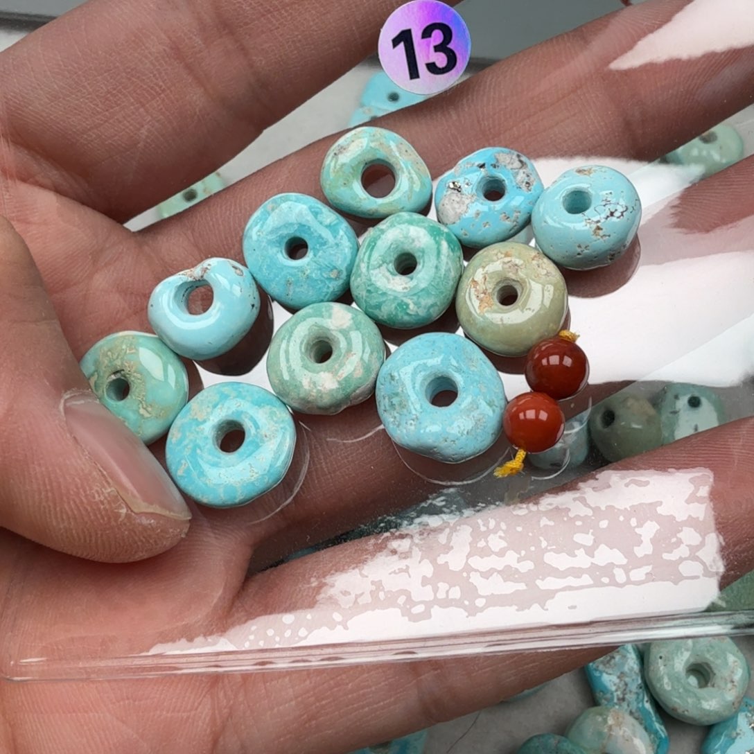 南红玛瑙未镶嵌珠宝奇石