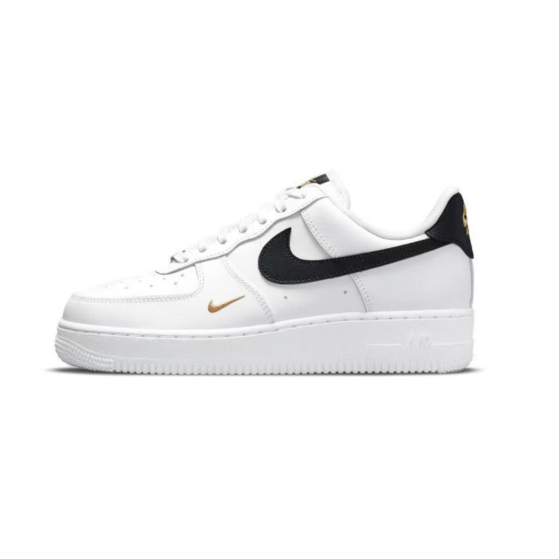 未拆封 NIKE/耐克  Air Force 1 经典复古空军一号低帮休闲板鞋