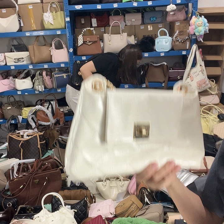 蚕丝健健康康平平安安