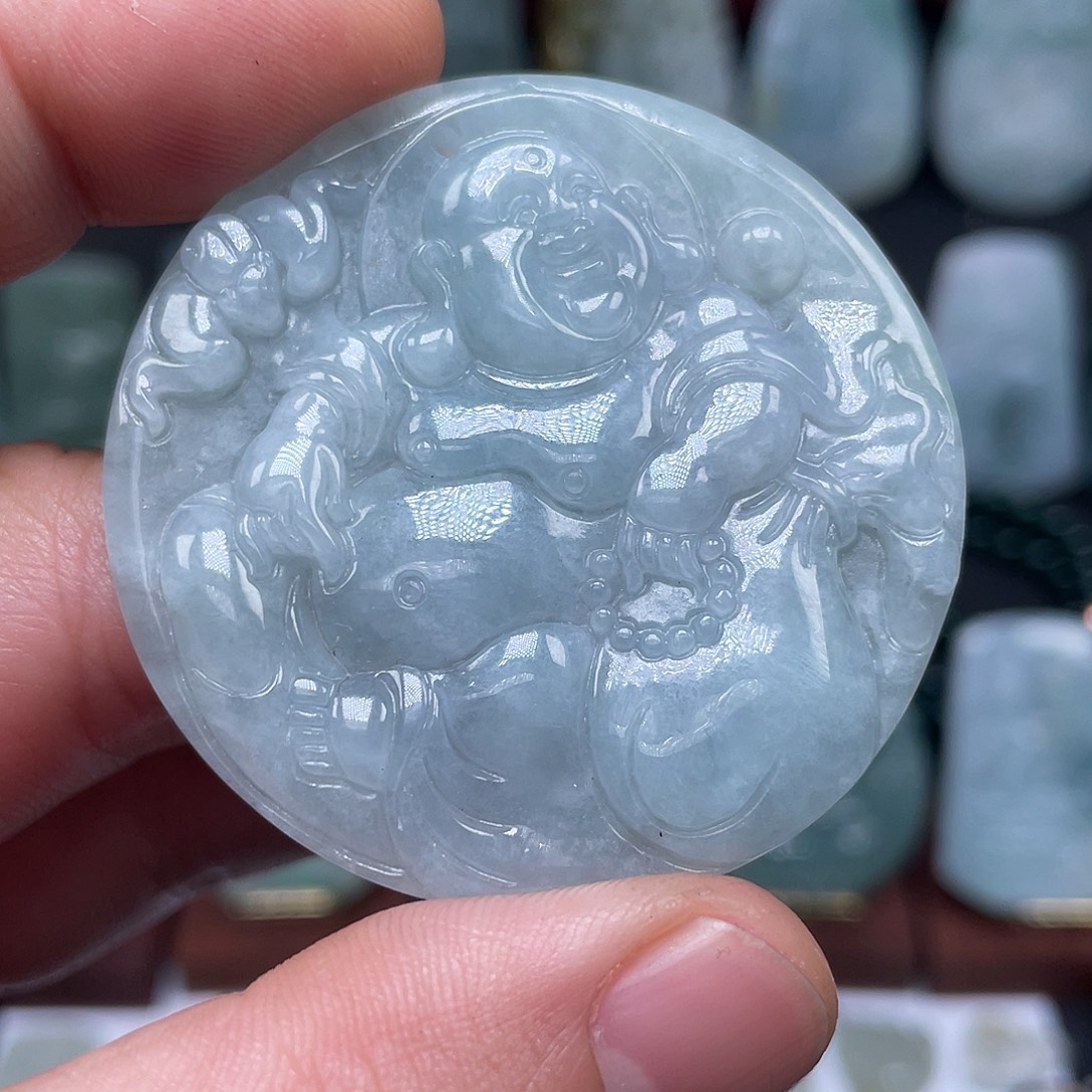 翡翠未镶嵌颈饰布袋佛