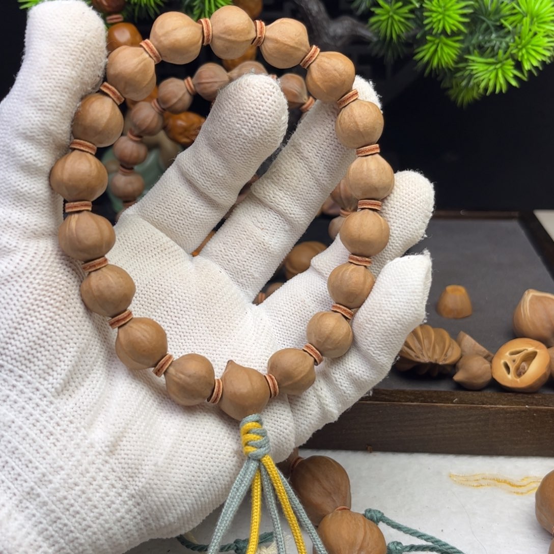 手串/手链橄榄核等**?1.3*1.3三花铁核