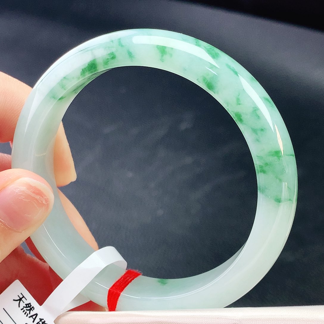 未镶嵌手镯翡翠57圈