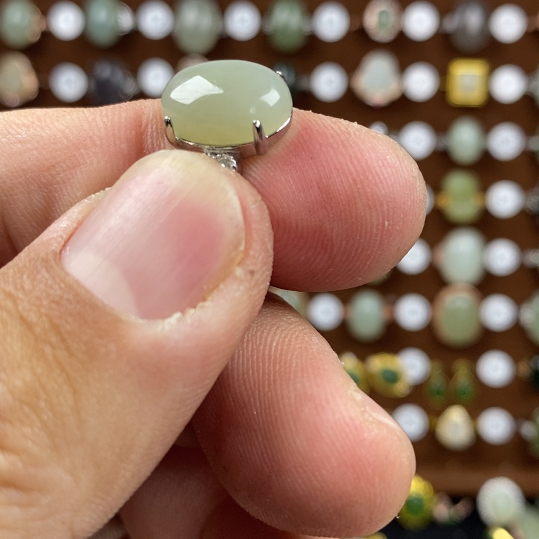 和田玉（青白玉）戒指合金身****福