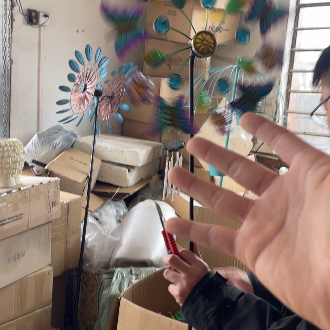【闪购商品】铁艺蝴蝶风车花插