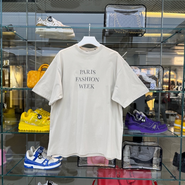 99新 Balenciaga/巴黎世家 M码 灰色马赛克模糊logo tee 99新 