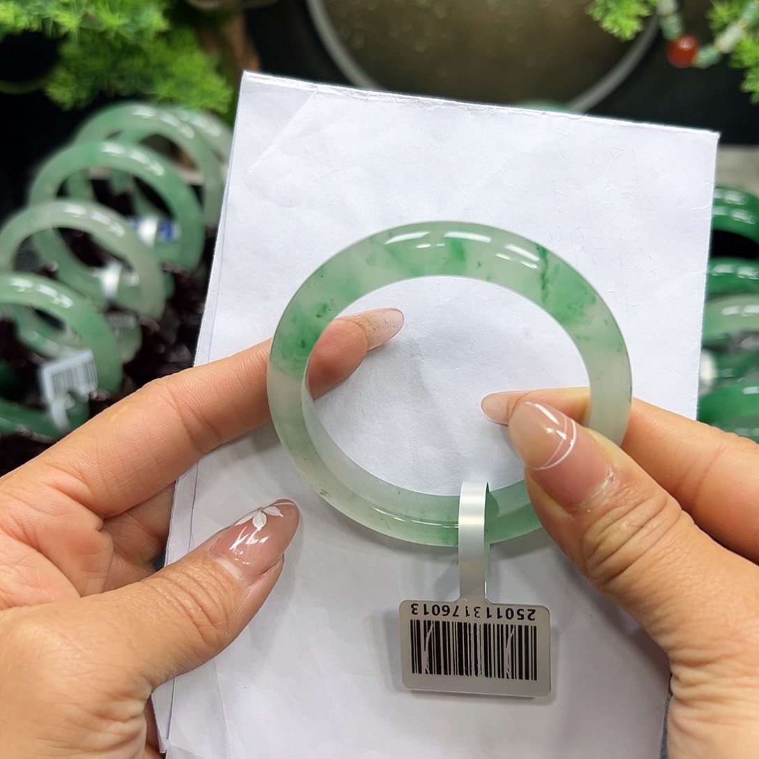 石英质玉手镯未镶嵌?***?淼淼