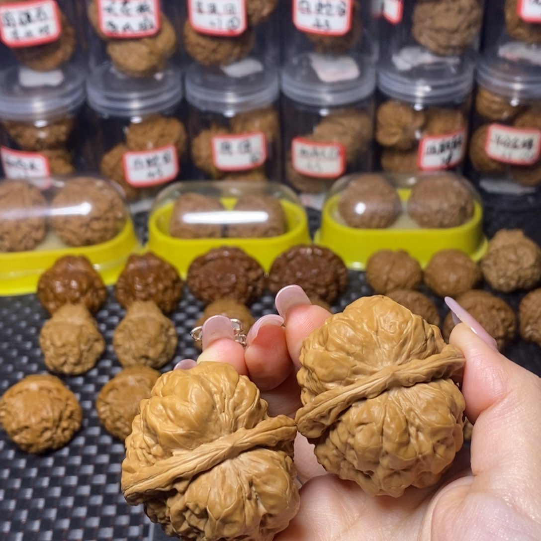 文玩核桃吊坠蛤蟆头肚子48边46