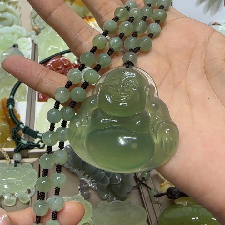 蛇纹石玉吊坠未镶嵌