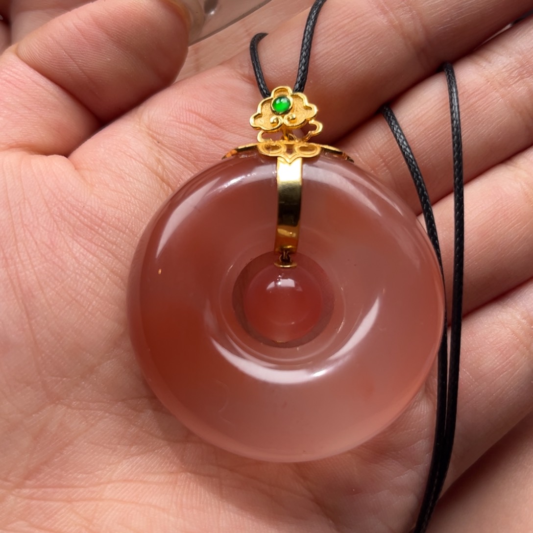 南红玛瑙吊坠(不含链)18K金镶嵌
