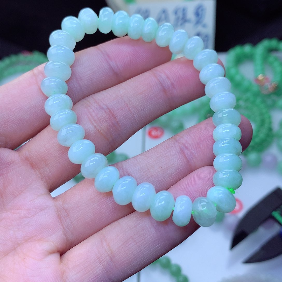 翡翠毛衣链未镶嵌