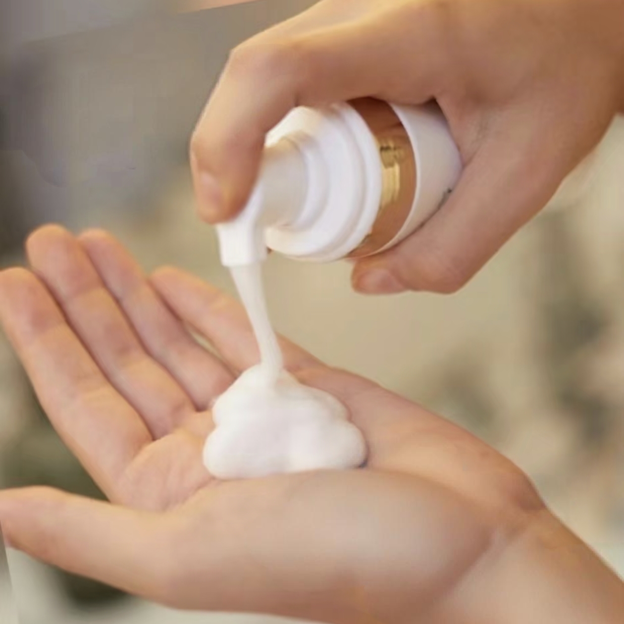 法 泡沫轻柔洁面刷