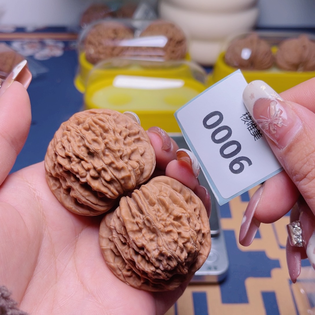 文玩核桃把件四座楼43～0006