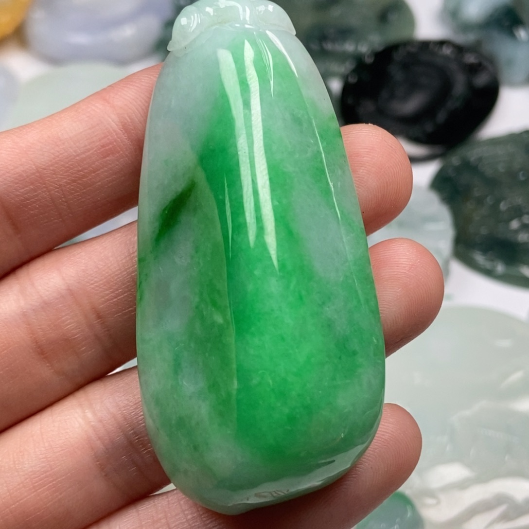 翡翠未镶嵌颈饰翡翠