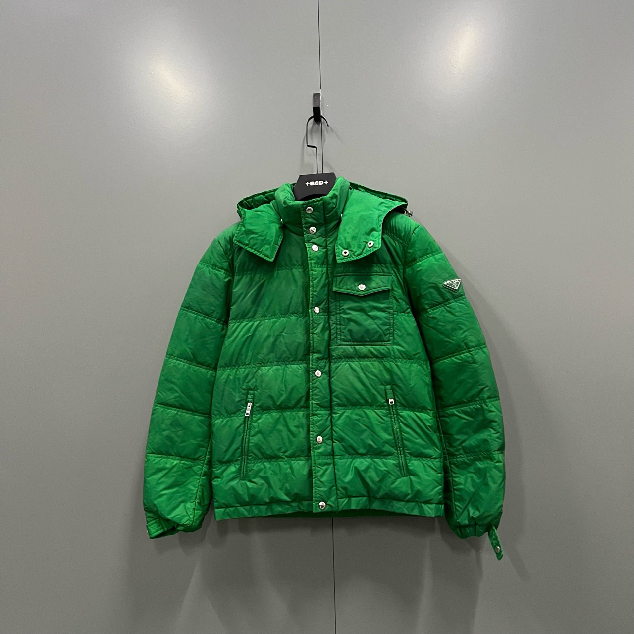 99新 Prada/普拉达 （jp）304 绿色三角标logo羽绒服 48码