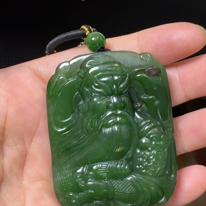 和田玉未镶嵌颈饰关公60尺寸