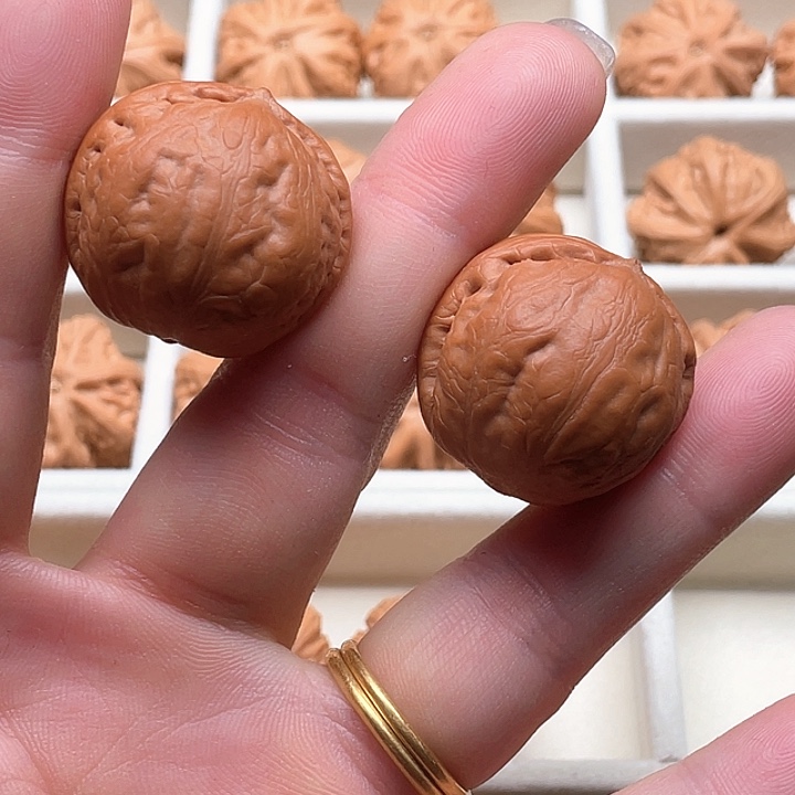 文玩核桃把件龙哥