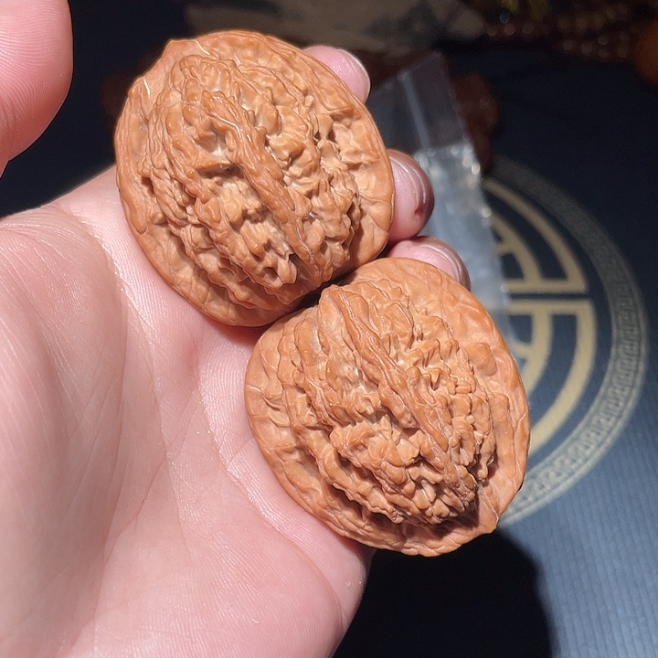 旺***糖吊坠文玩核桃43➕尺寸虎头