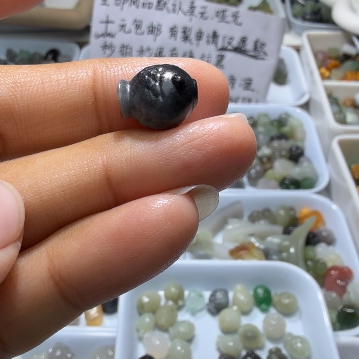 和田玉未镶嵌珠宝奇石