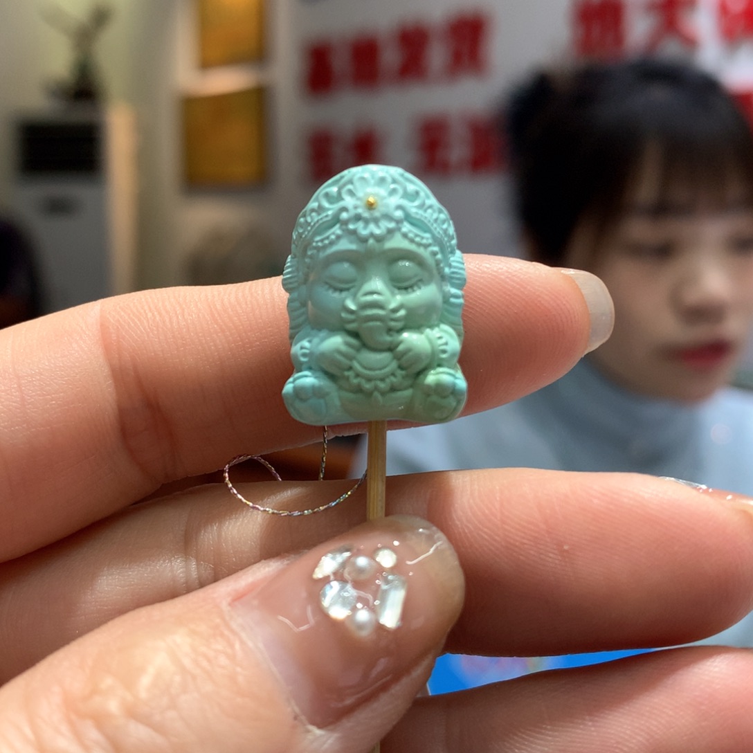 绿松石配饰未镶嵌