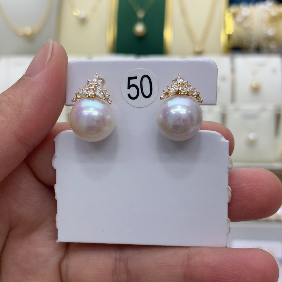 18K金镶嵌淡水珍珠耳饰