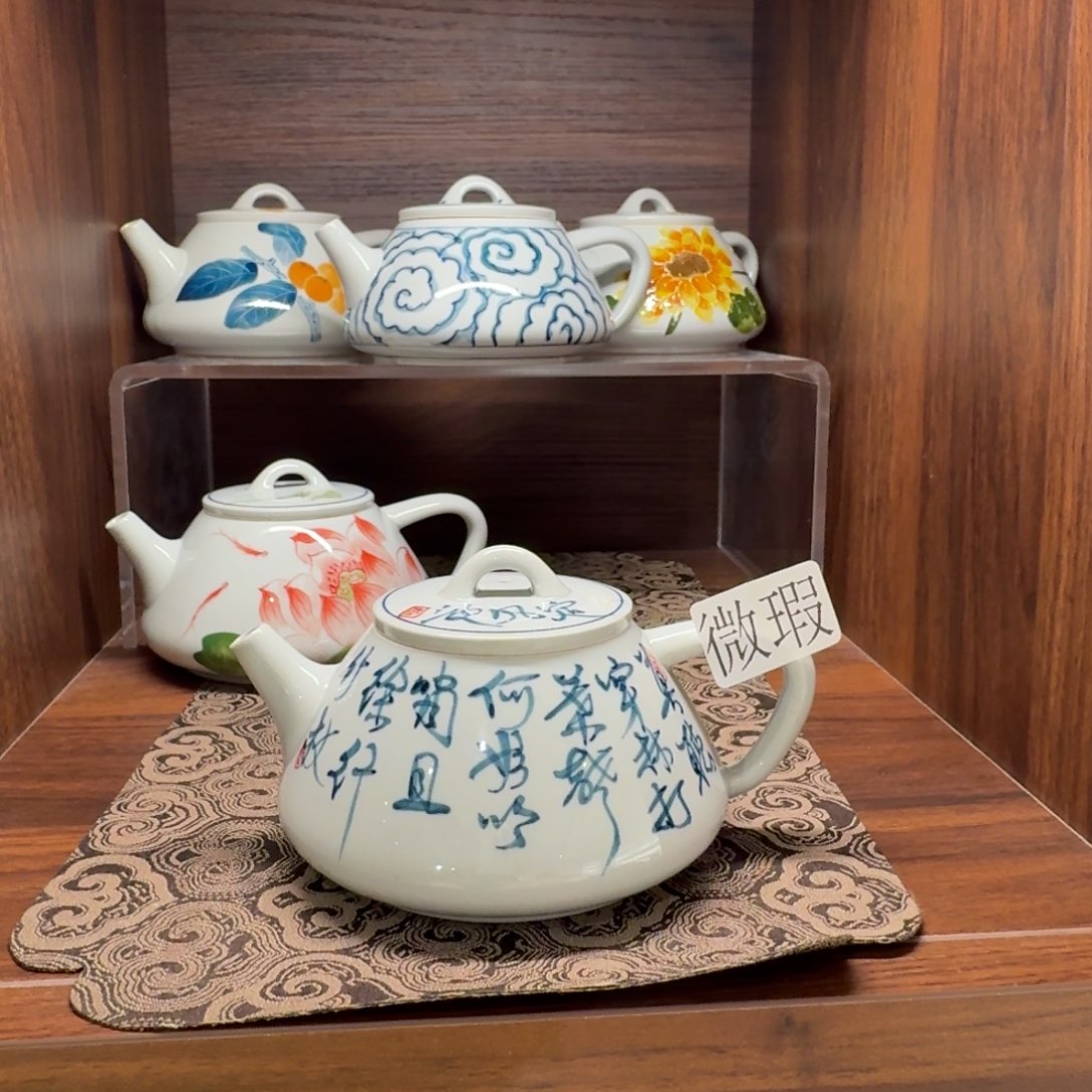 釉下手绘茶具微瑕