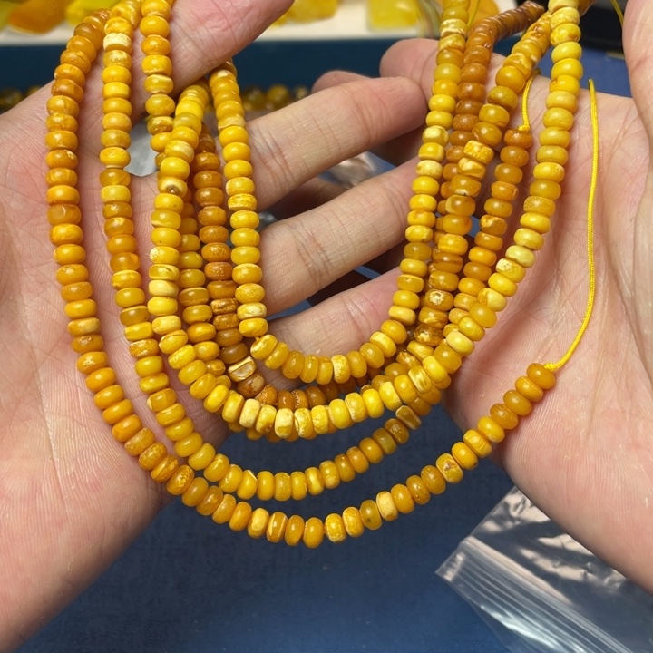 未镶嵌琥珀珠宝奇石