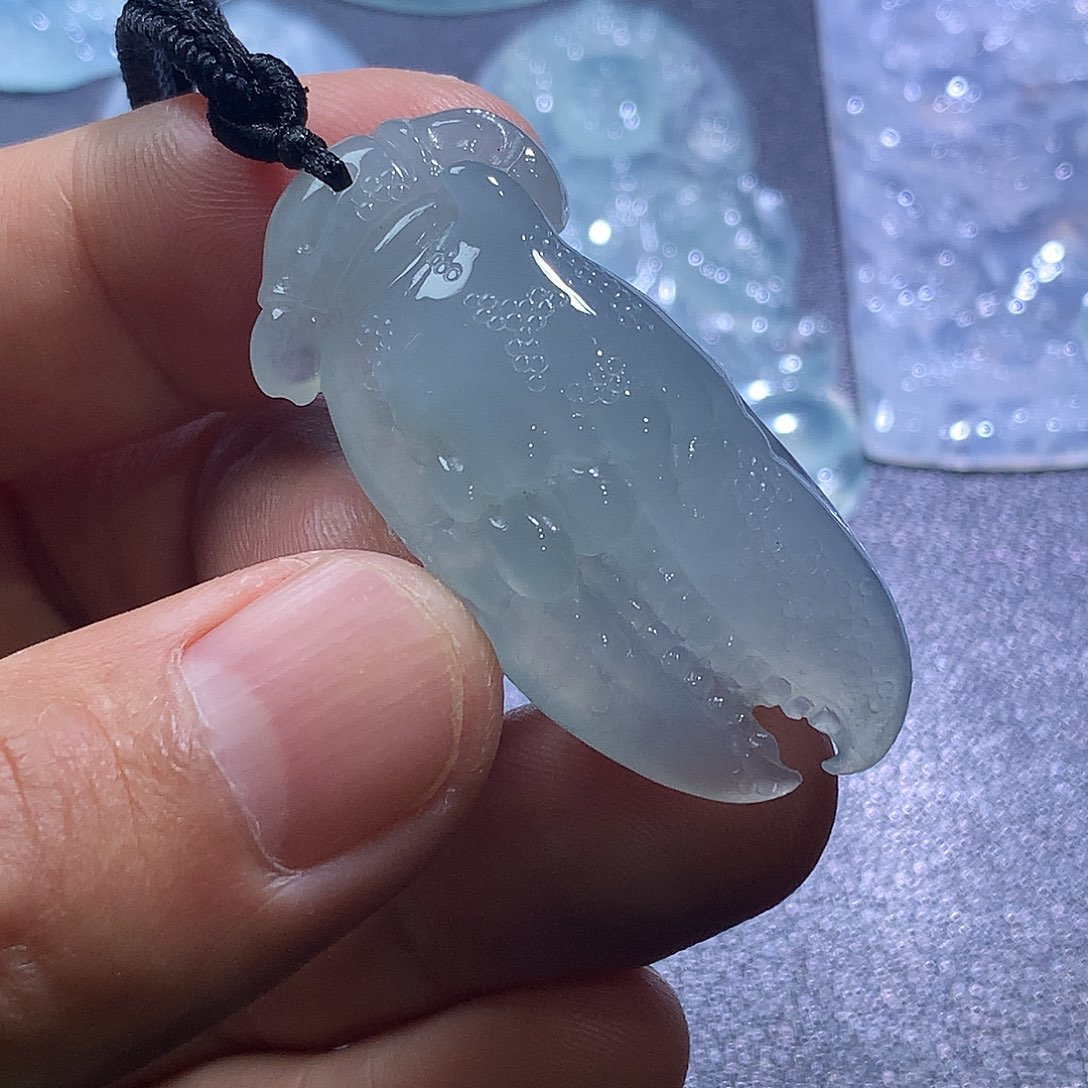 翡翠未镶嵌挂件蟹钳