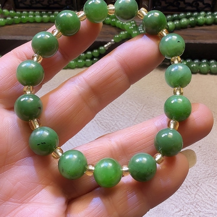 和田玉（碧玉）未镶嵌手链