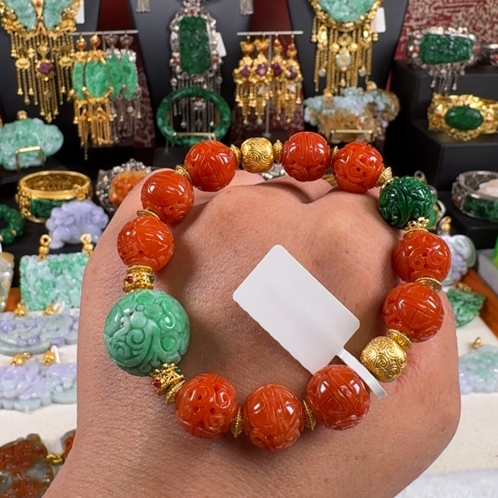 翡翠未镶嵌颈饰手串