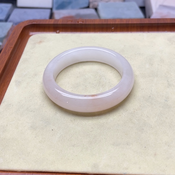 石英质玉未镶嵌定制