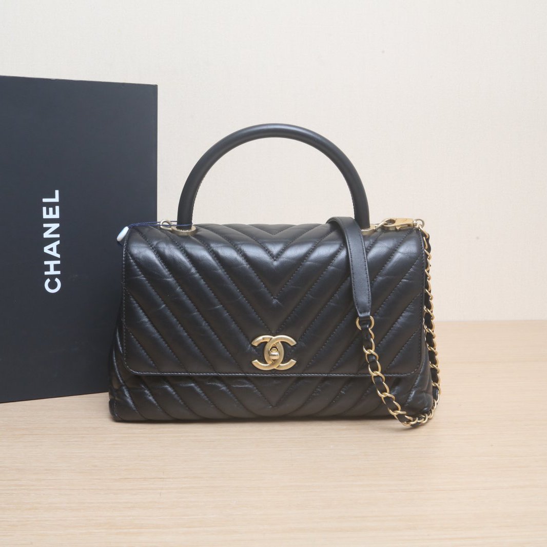 95新 Chanel/香奈儿 小花柳 Coco Handle 中号 黑色 26开 金扣