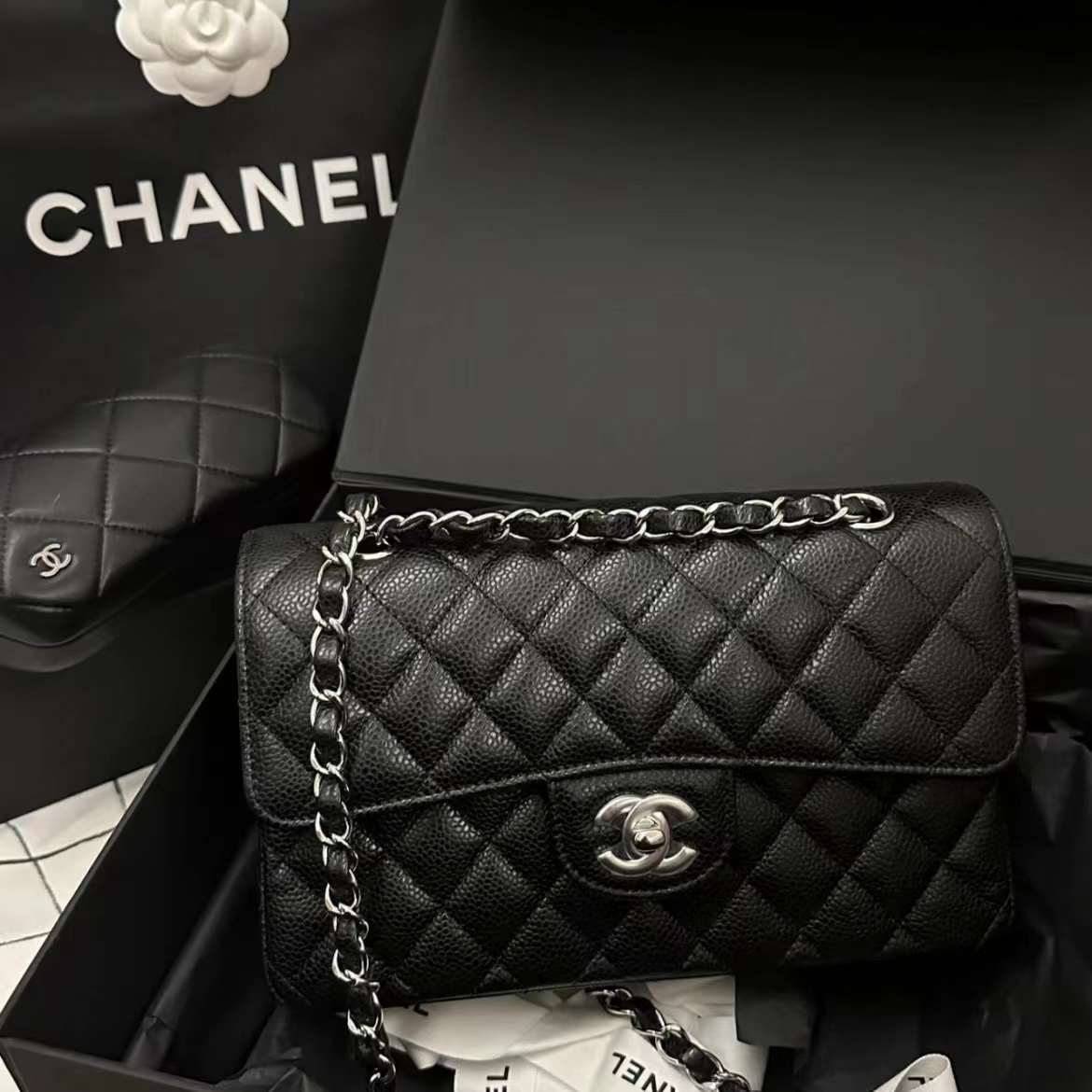 全新未使用 Chanel/香奈儿 蔚蓝/黑银 小号 荔枝牛 CF 单肩包